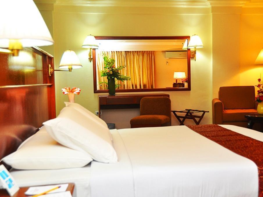 Hotel Grand Men Seng Davao Stadt Exterior foto